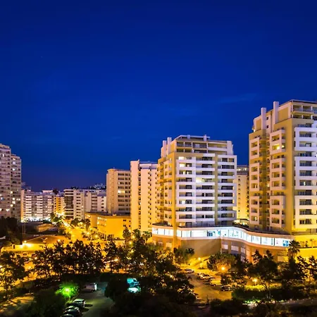 A22 - Rocha Flat In *